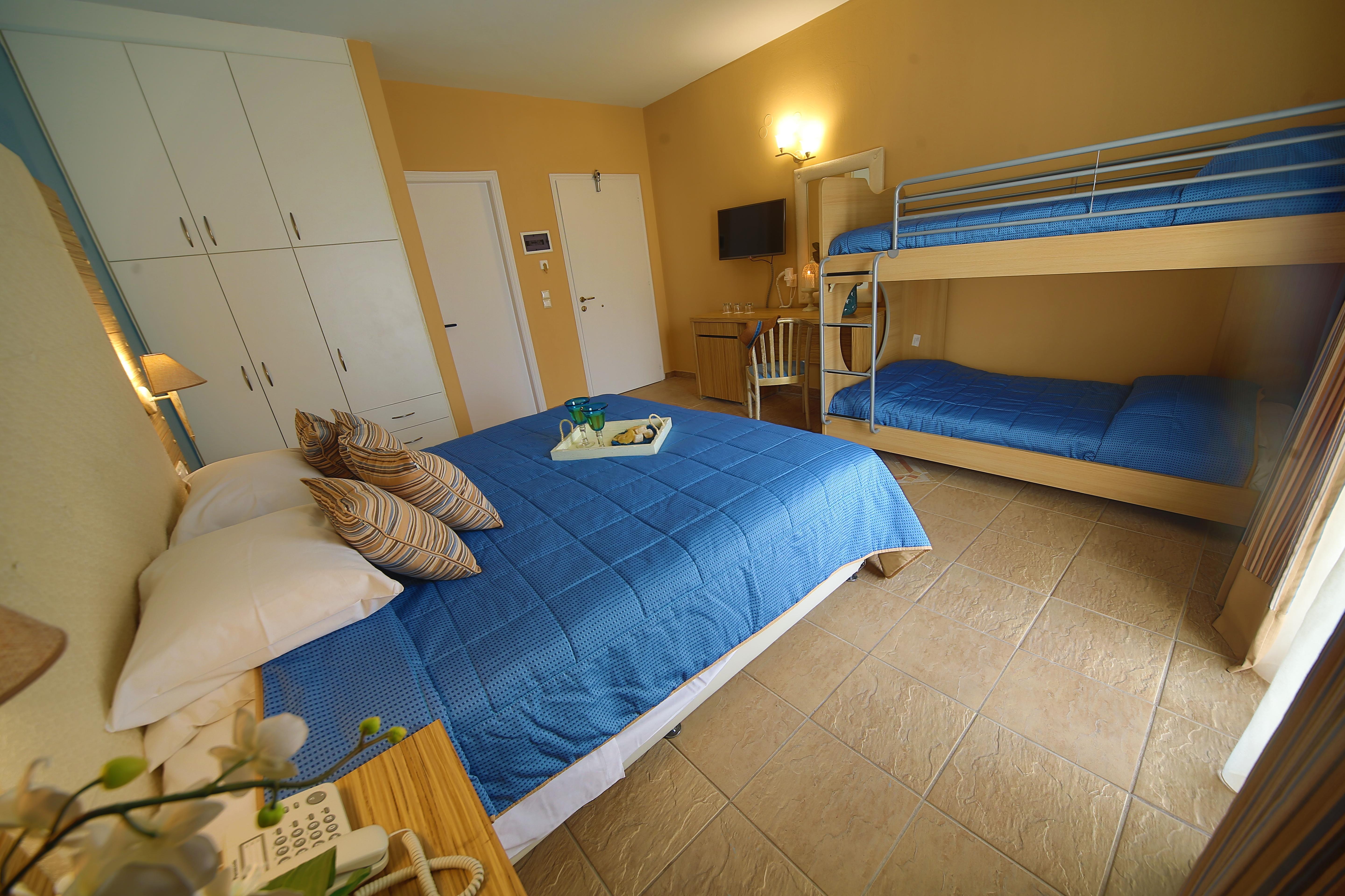 Dolphin Bay Seaside Resort & Suites Galissas Eksteriør billede