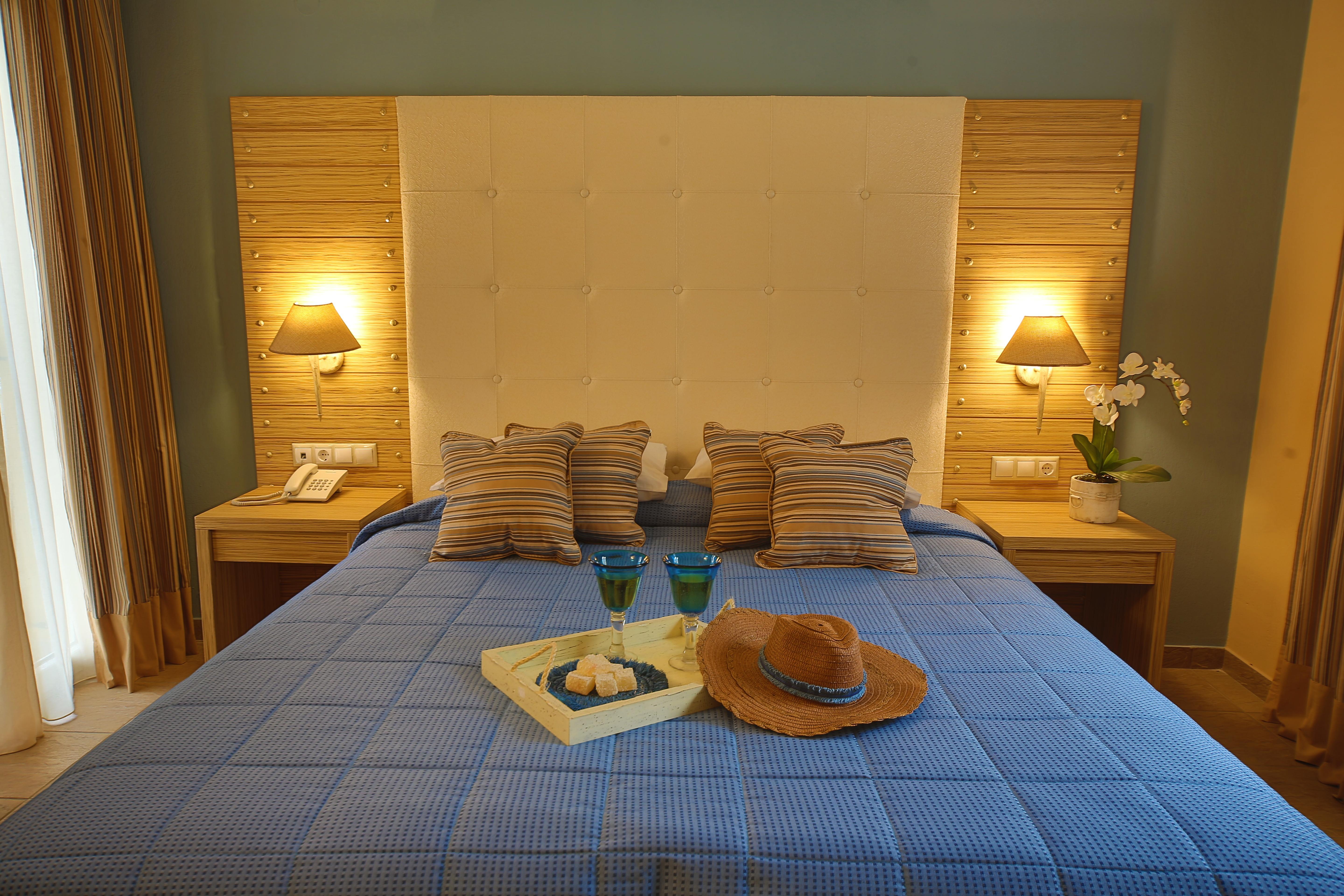 Dolphin Bay Seaside Resort & Suites Galissas Eksteriør billede