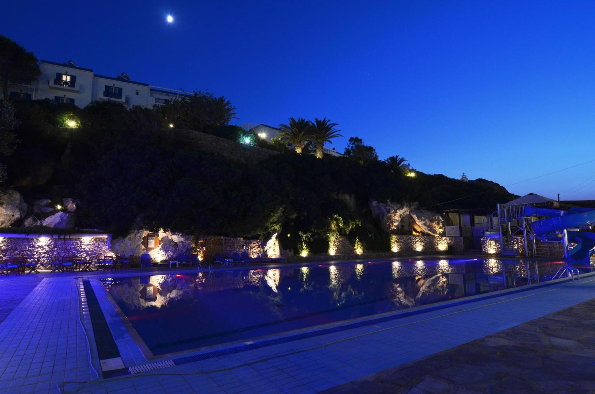Dolphin Bay Seaside Resort & Suites Galissas Eksteriør billede