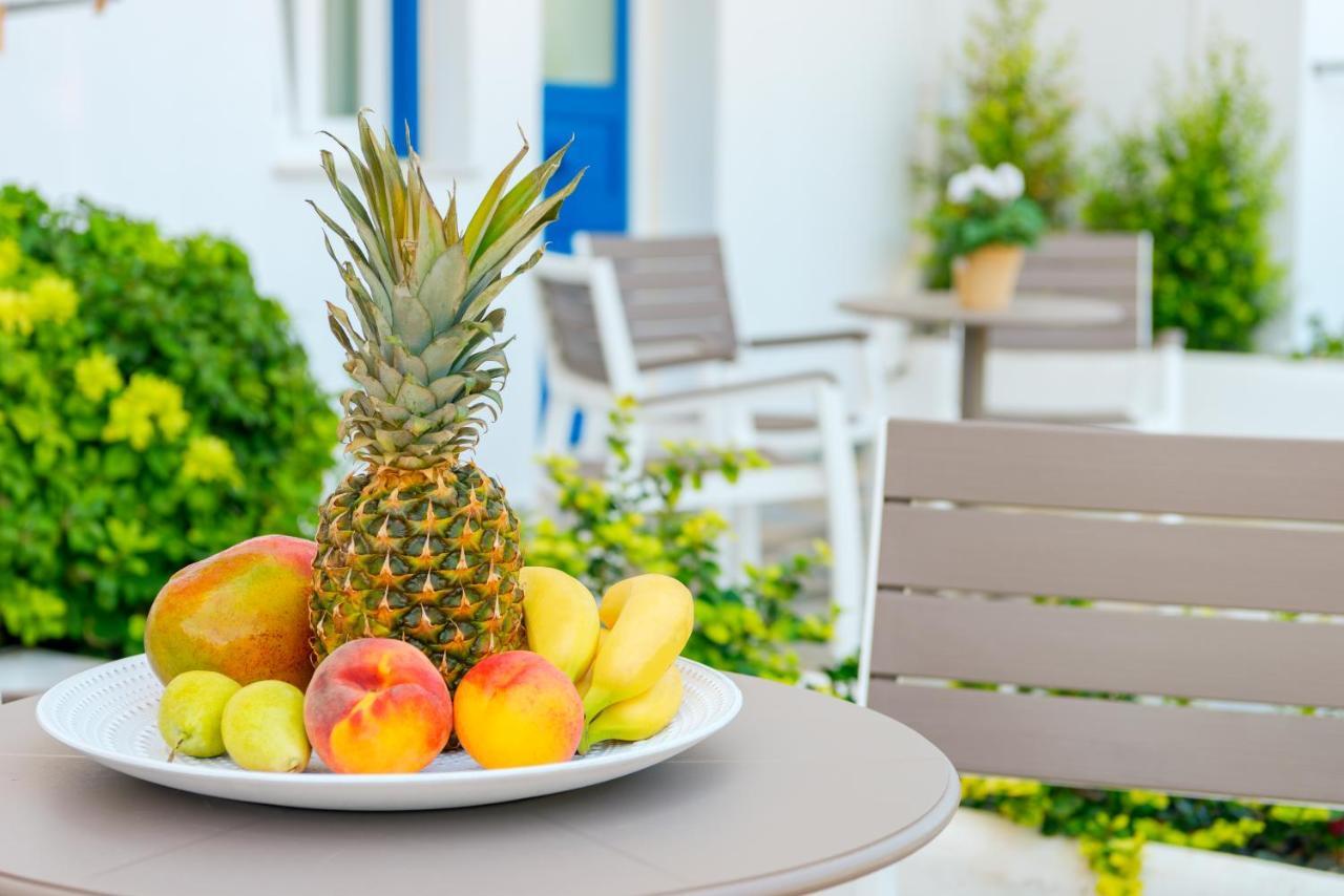 Dolphin Bay Seaside Resort & Suites Galissas Eksteriør billede